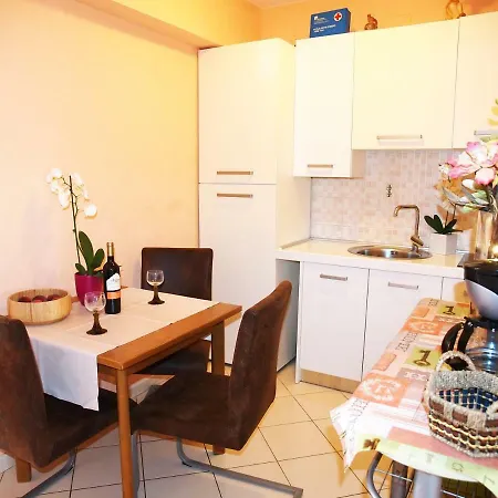 Diana Apartman Makarska